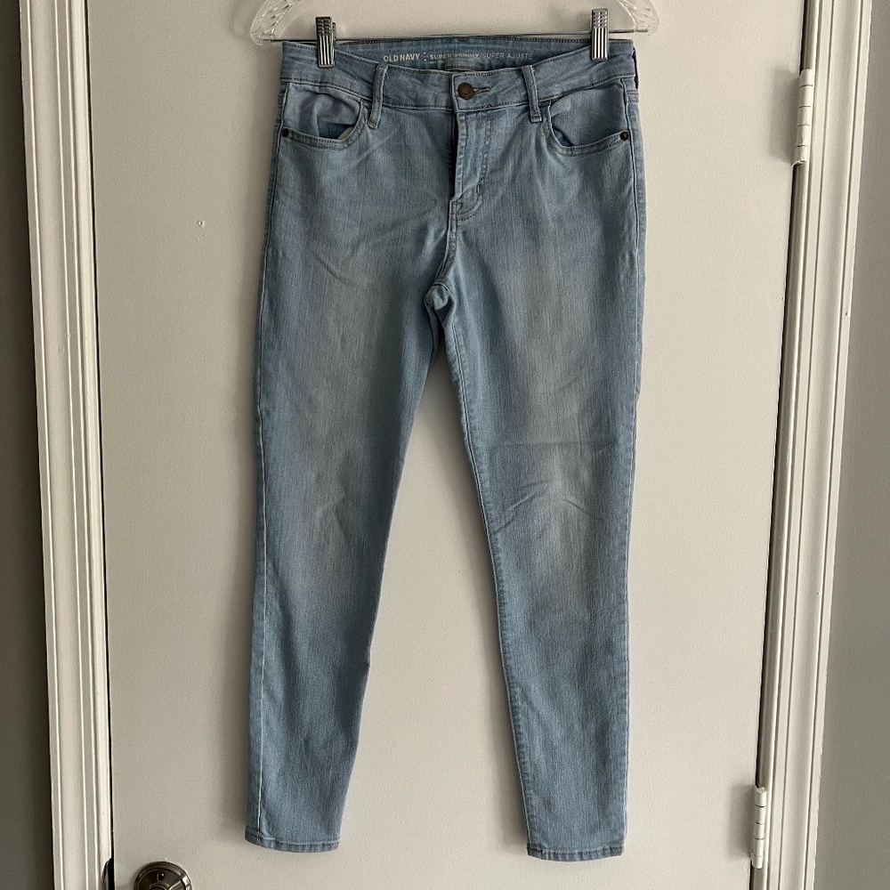 Old Navy Super Skinny Mid Rise Jeans - Size 4